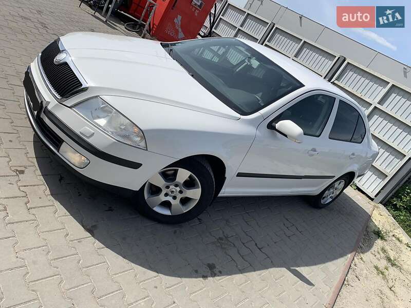 Лифтбек Skoda Octavia 2007 в Львове