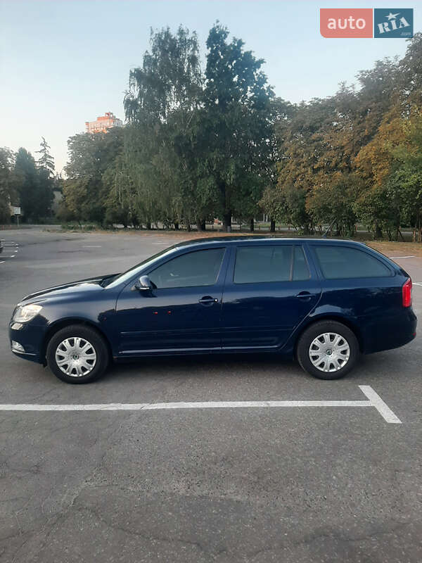 Универсал Skoda Octavia 2012 в Киеве фото 4 Универсал Skoda Octavia 2012 в Киеве