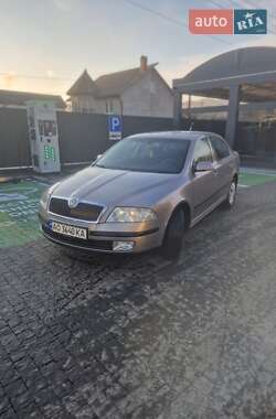 Ліфтбек Skoda Octavia 2006 в Тячеві