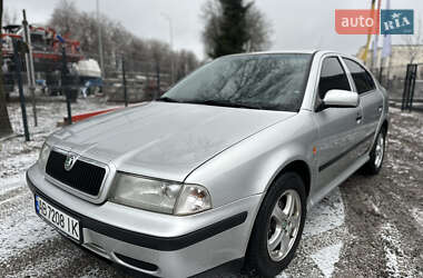 Ліфтбек Skoda Octavia 2000 в Вінниці