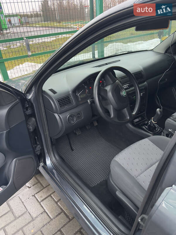 Лифтбек Skoda Octavia 2009 в Виннице