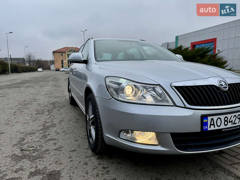 Универсал Skoda Octavia 2011 в Ужгороде