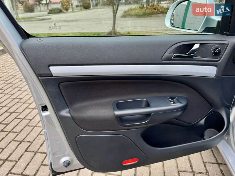 Универсал Skoda Octavia 2011 в Ужгороде