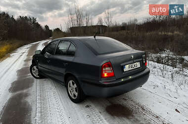 Лифтбек Skoda Octavia 2004 в Овруче