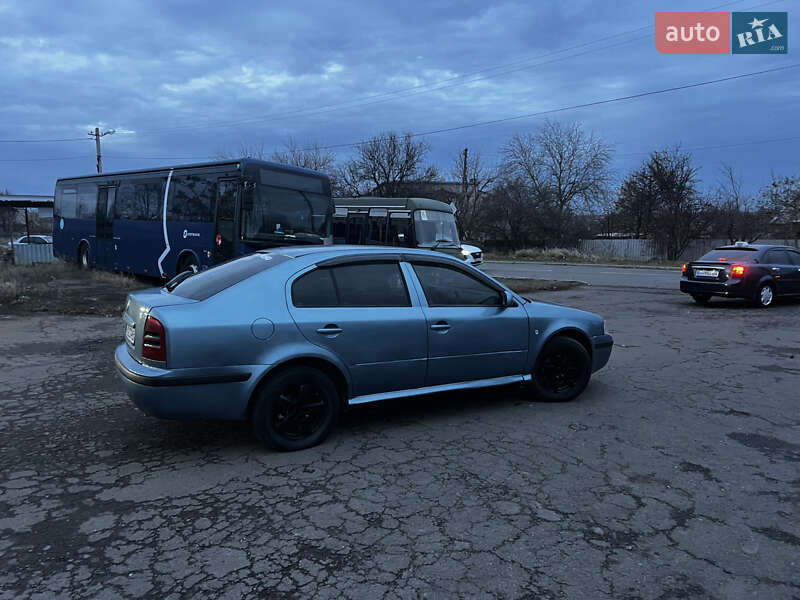 Лифтбек Skoda Octavia 2004 в Краматорске