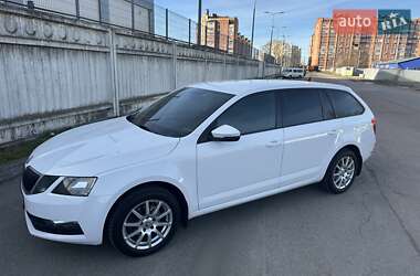 Універсал Skoda Octavia 2019 в Борисполі