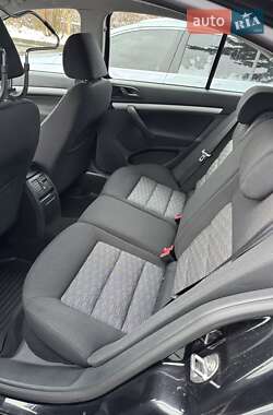 Лифтбек Skoda Octavia 2011 в 