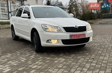 Універсал Skoda Octavia 2012 в Сумах