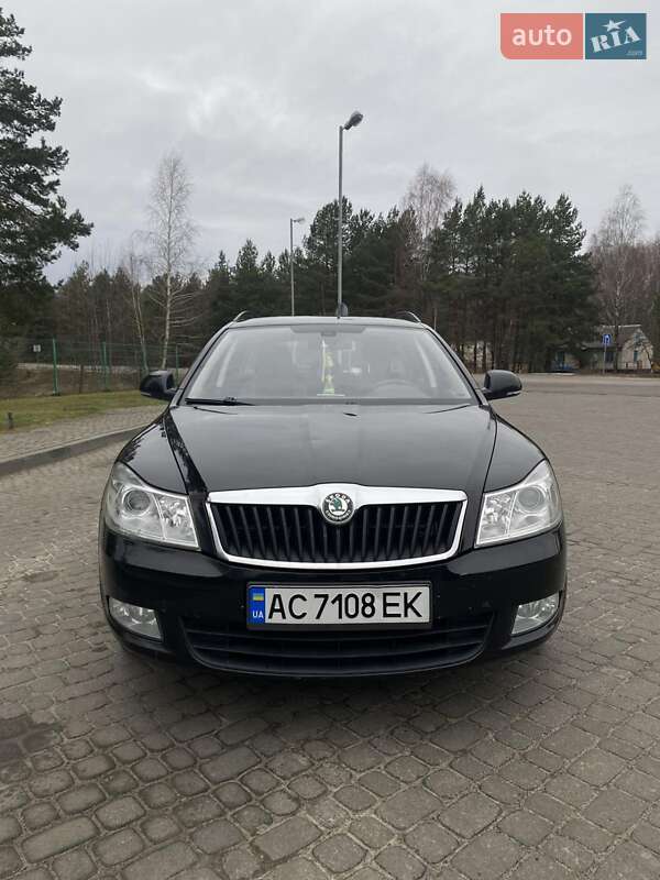 Универсал Skoda Octavia 2010 в 