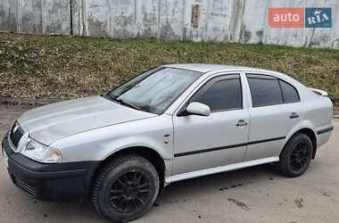 Лифтбек Skoda Octavia 2002 в Львове