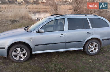 Универсал Skoda Octavia 2004 в 