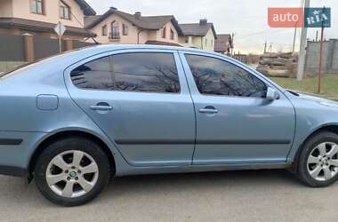 Лифтбек Skoda Octavia 2008 в 