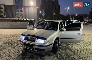 Лифтбек Skoda Octavia 2005 в Чорткове