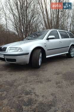 Універсал Skoda Octavia 2002 в Смілі