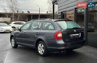 Универсал Skoda Octavia 2010 в 