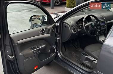 Универсал Skoda Octavia 2010 в 