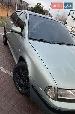 Ліфтбек Skoda Octavia 2002 в Дніпрі