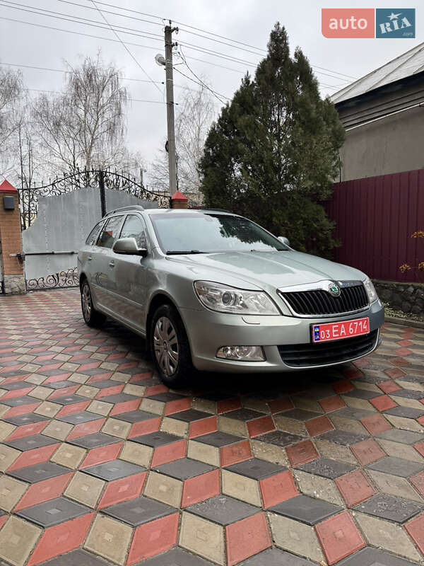 Универсал Skoda Octavia 2011 в Котельве