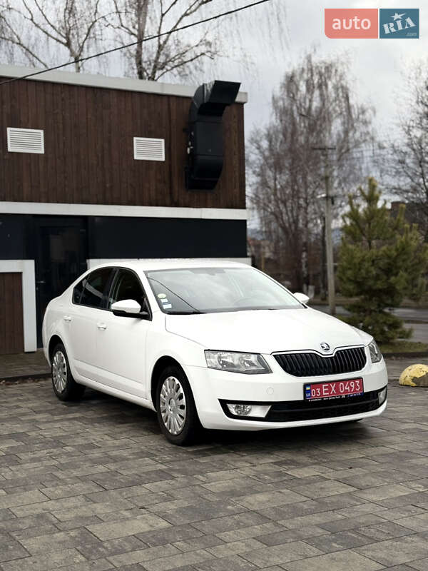 Лифтбек Skoda Octavia 2015 в Тячеве