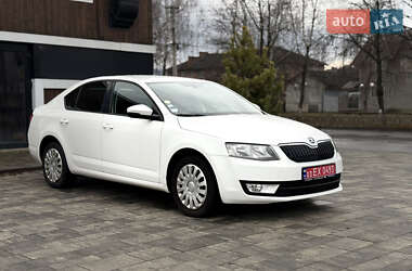 Лифтбек Skoda Octavia 2015 в Тячеве