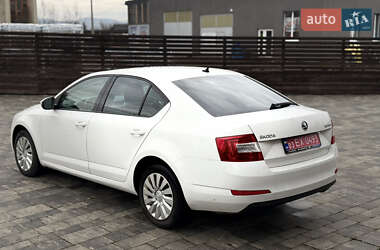 Лифтбек Skoda Octavia 2015 в Тячеве