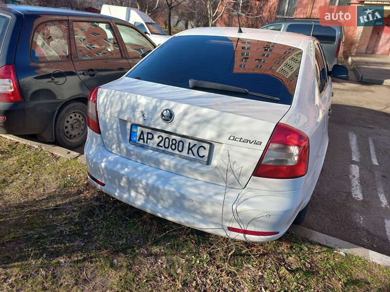 Ліфтбек Skoda Octavia 2010 в Запоріжжі