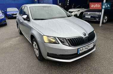 Ліфтбек Skoda Octavia 2019 в 