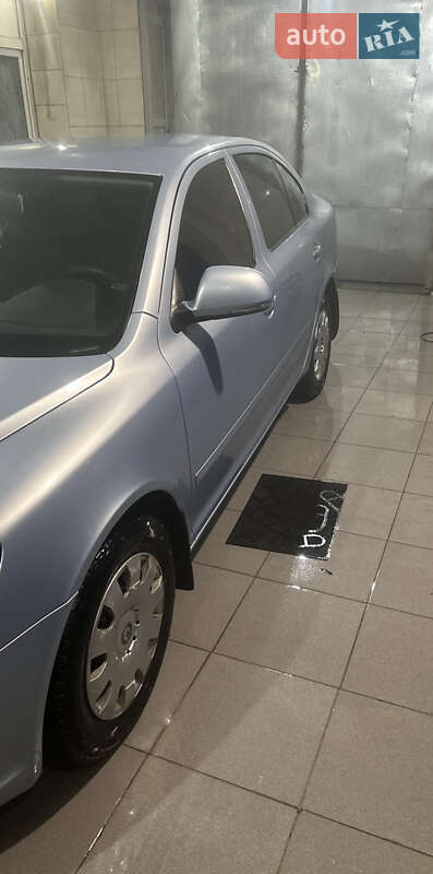 Лифтбек Skoda Octavia 2009 в Кропивницком