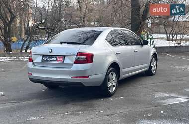 Лифтбек Skoda Octavia 2016 в Киеве