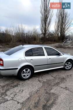 Лифтбек Skoda Octavia 2005 в 
