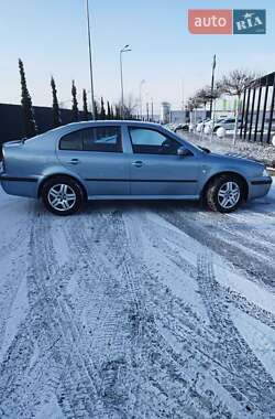 Ліфтбек Skoda Octavia 2002 в Тернополі