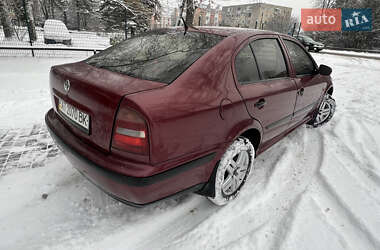 Лифтбек Skoda Octavia 1997 в Долине