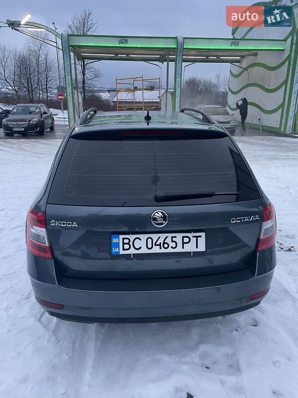 Универсал Skoda Octavia 2017 в Золочеве фото 4 Универсал Skoda Octavia 2017 в Золочеве