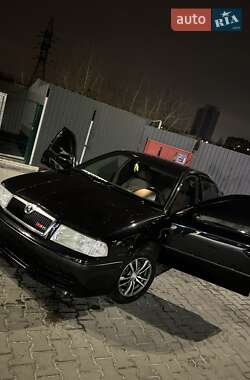 Ліфтбек Skoda Octavia 2010 в Дніпрі