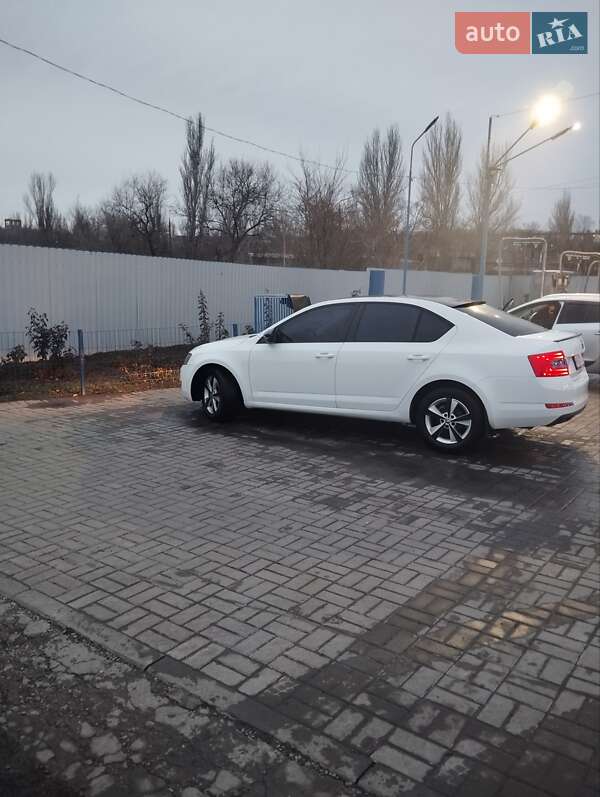 Ліфтбек Skoda Octavia 2013 в Запоріжжі