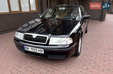 Ліфтбек Skoda Octavia 2004 в Рівному