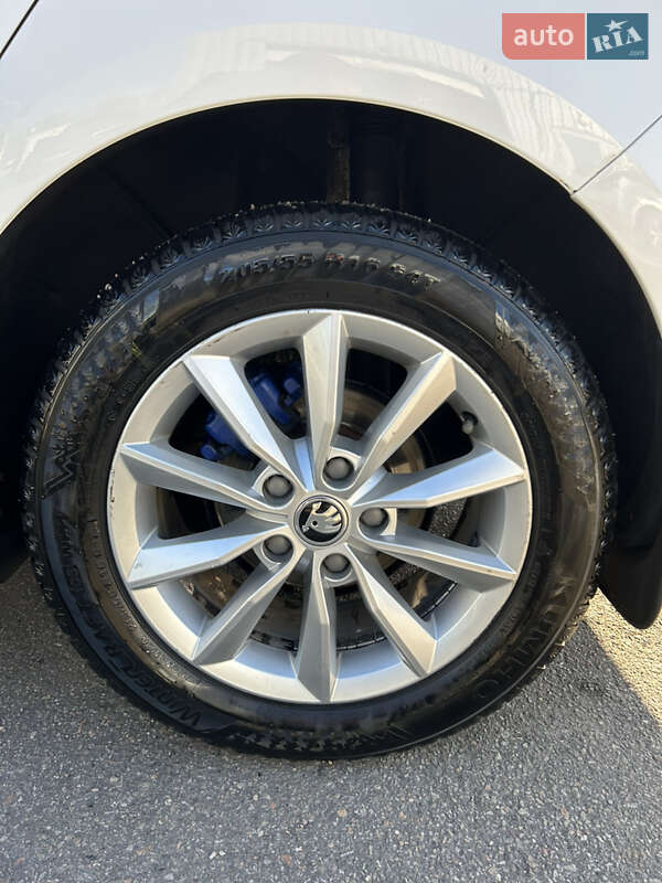 Лифтбек Skoda Octavia 2013 в Одессе