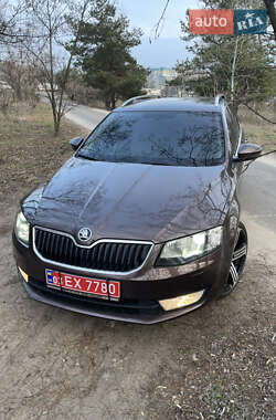 Універсал Skoda Octavia 2014 в Дніпрі