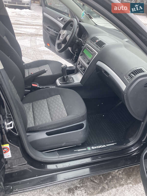Лифтбек Skoda Octavia 2010 в Виннице