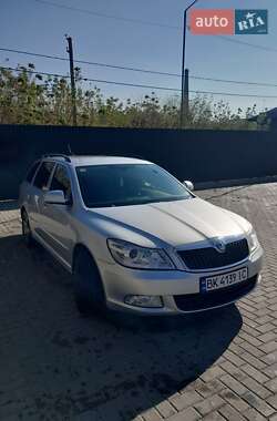 Универсал Skoda Octavia 2012 в 