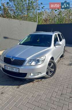 Универсал Skoda Octavia 2012 в 