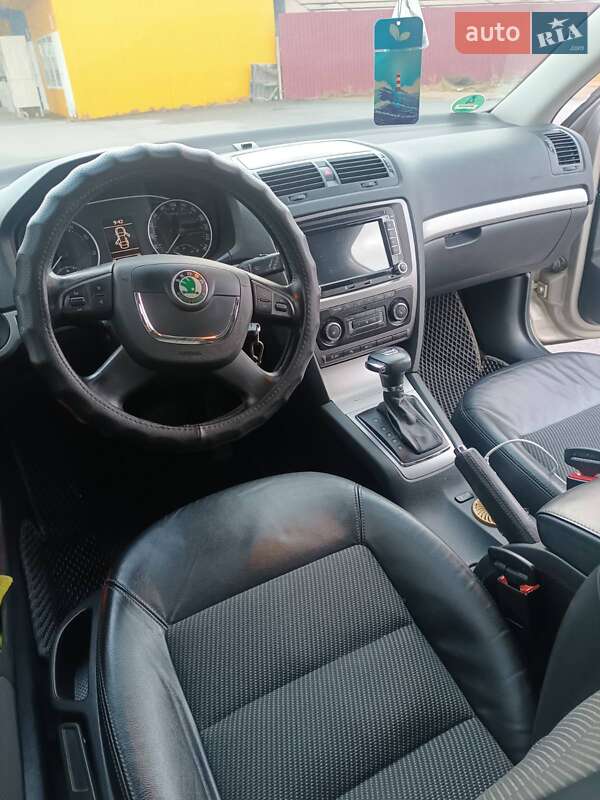 Универсал Skoda Octavia 2011 в Житомире