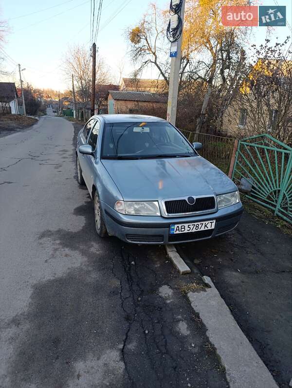 Ліфтбек Skoda Octavia 2003 в Вінниці