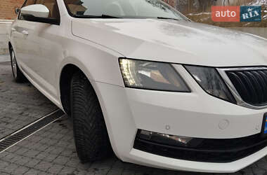 Лифтбек Skoda Octavia 2018 в Львове