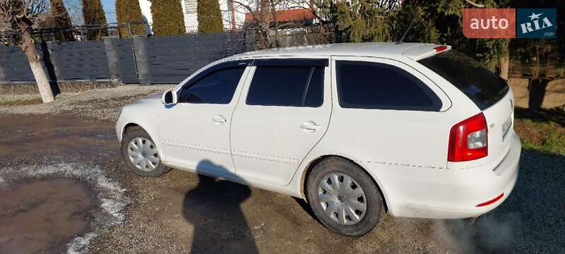 Универсал Skoda Octavia 2011 в Виноградове