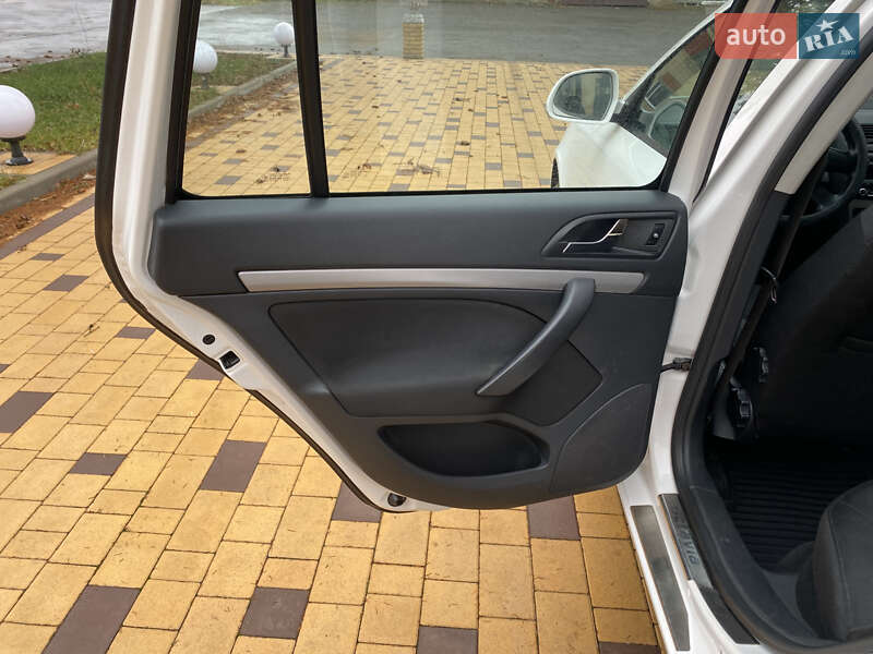 Універсал Skoda Octavia 2012 в Тульчині фото 13 Універсал Skoda Octavia 2012 в Тульчині