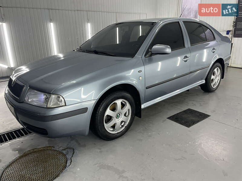 Лифтбек Skoda Octavia 2002 в Буске
