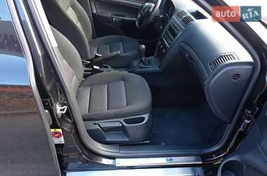 Універсал Skoda Octavia 2010 в 