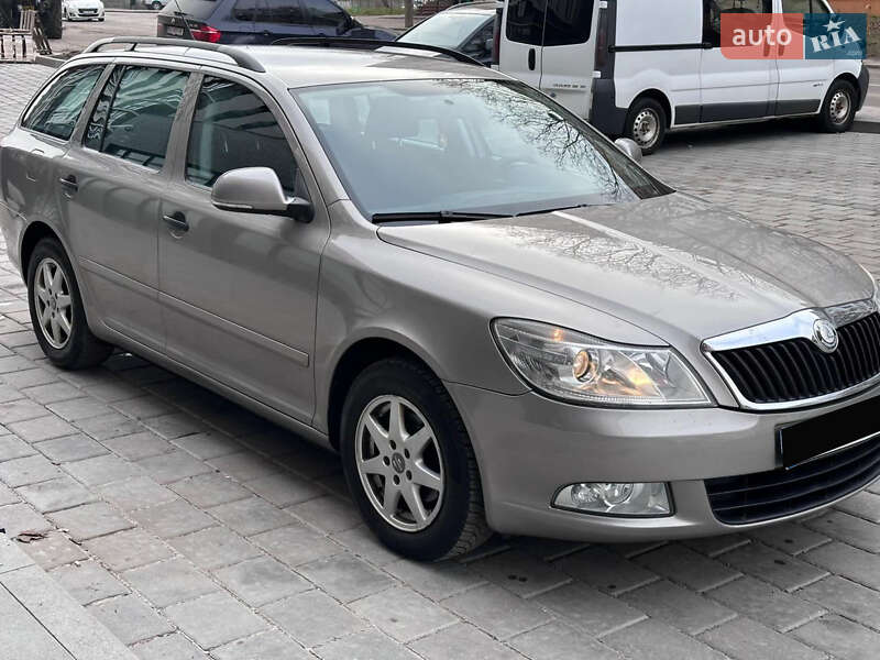 Універсал Skoda Octavia 2010 в Рівному