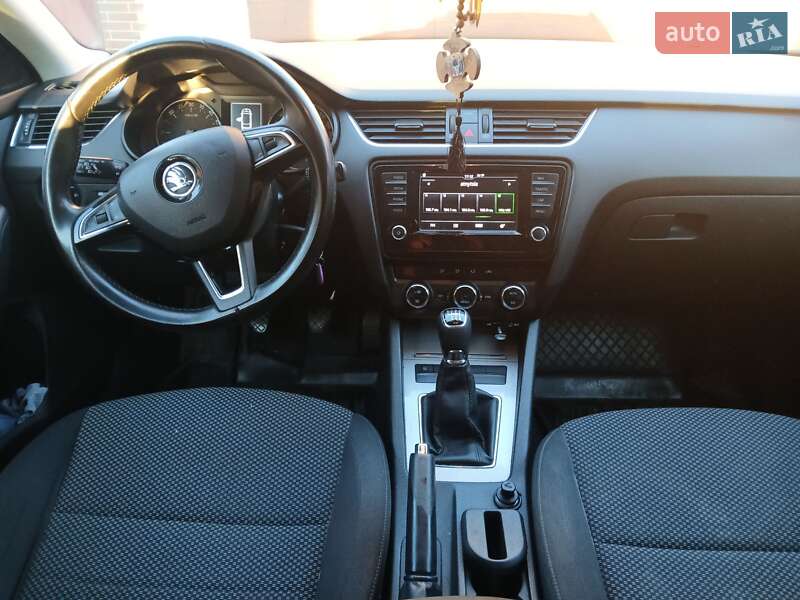 Універсал Skoda Octavia 2015 в Благовіщенську